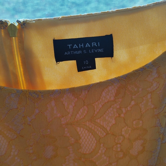 Ladies dress - Picture 3 of 6